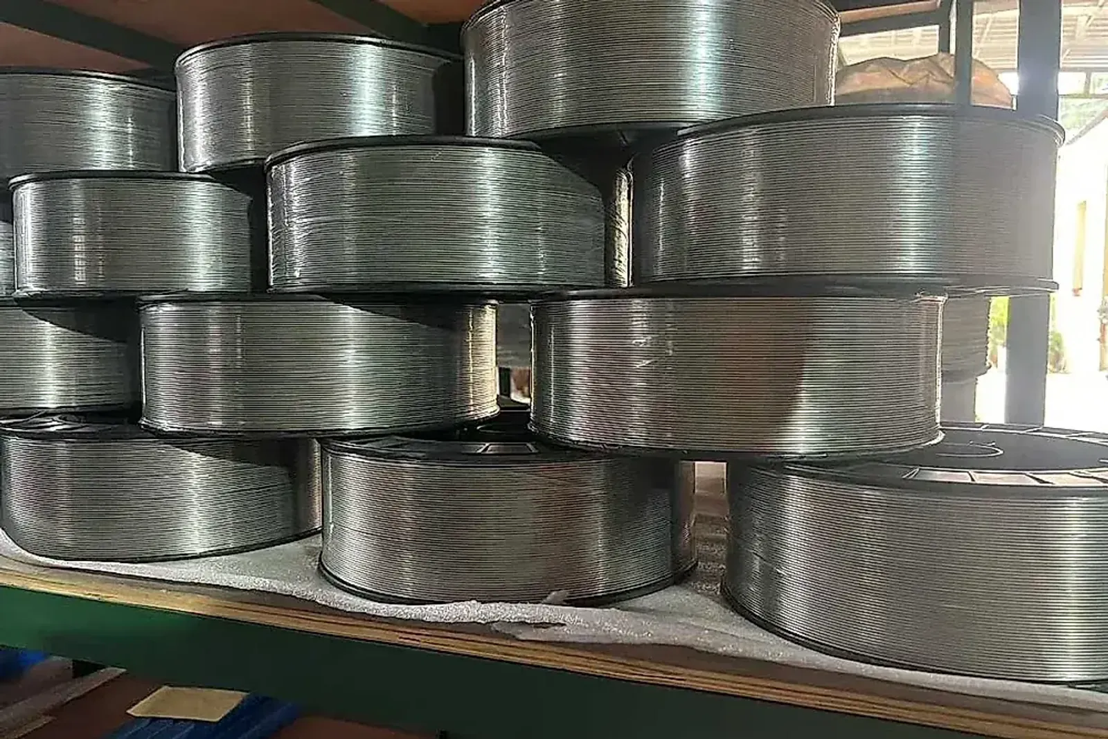 Titanium Wire Is the Quiet Winner in Additive Manufacturing — From Aerospace WAAM to Dental Orthodontics
