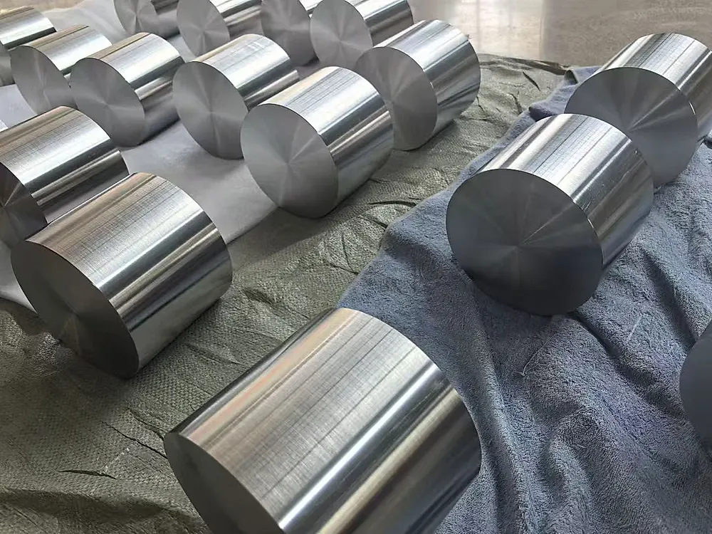 Aerospace-grade Ti-6Al-4V Gr.5 billet inventory rows with multi-heat traceability